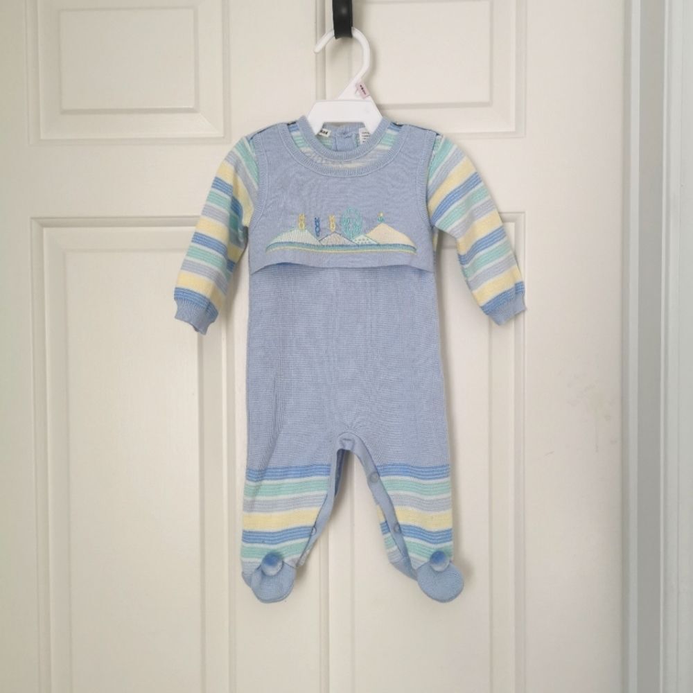 2/$30 Vintage thin knit jumpsuit size 6 m